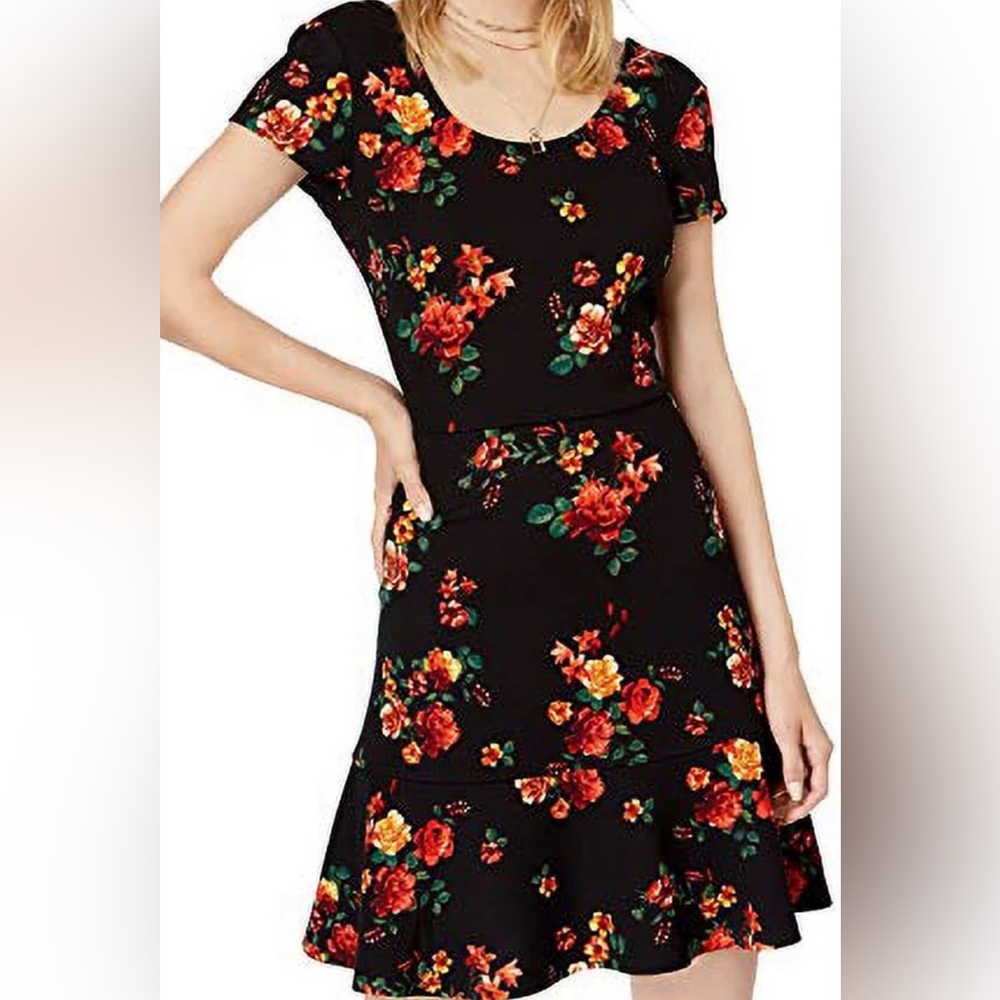 ⭐️EUC - Planet Gold Black with Roses Fit & Flare Dress - Size Juniors Small